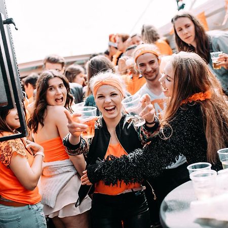 The Esn Kingsday Campsite Амстердам Екстериор снимка