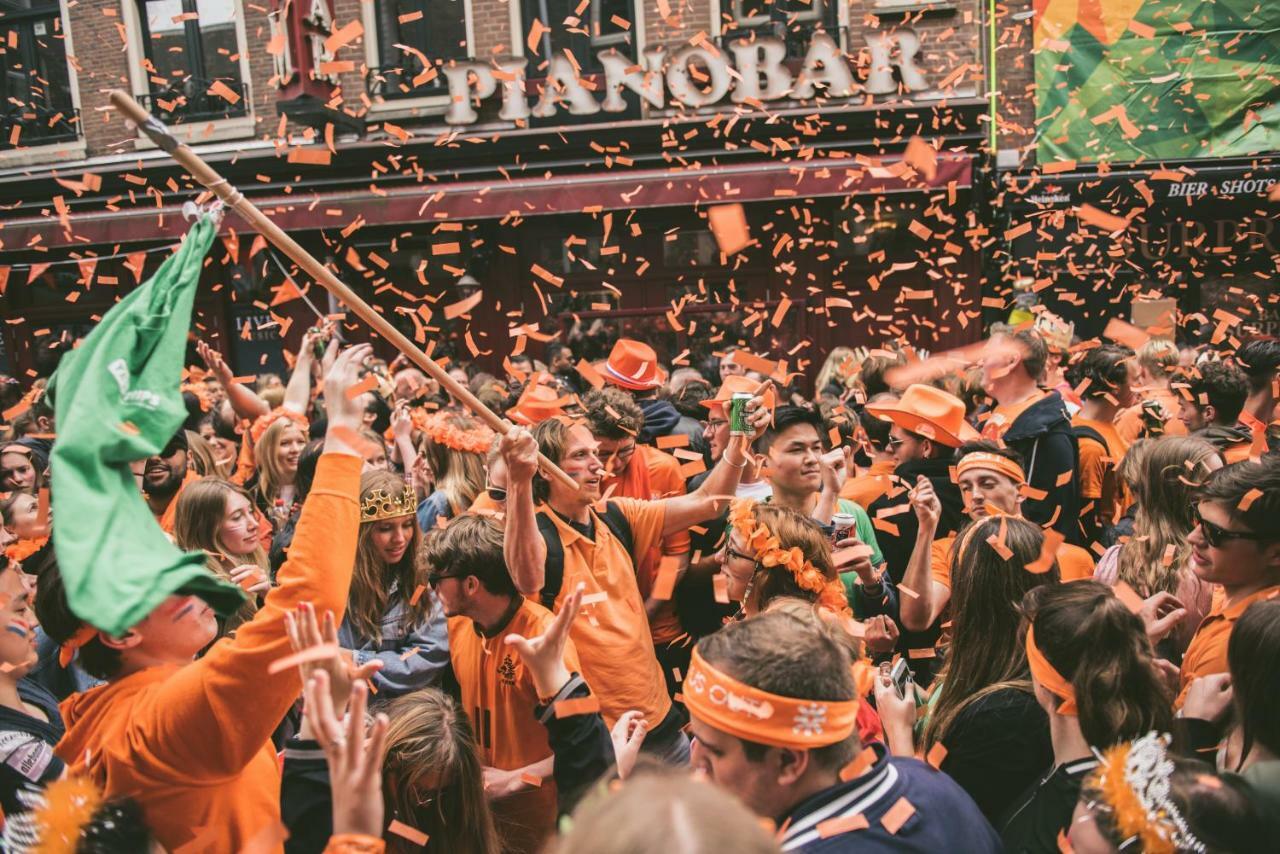 The Esn Kingsday Campsite Амстердам Екстериор снимка