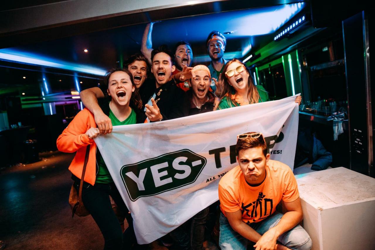 The Esn Kingsday Campsite Амстердам Екстериор снимка